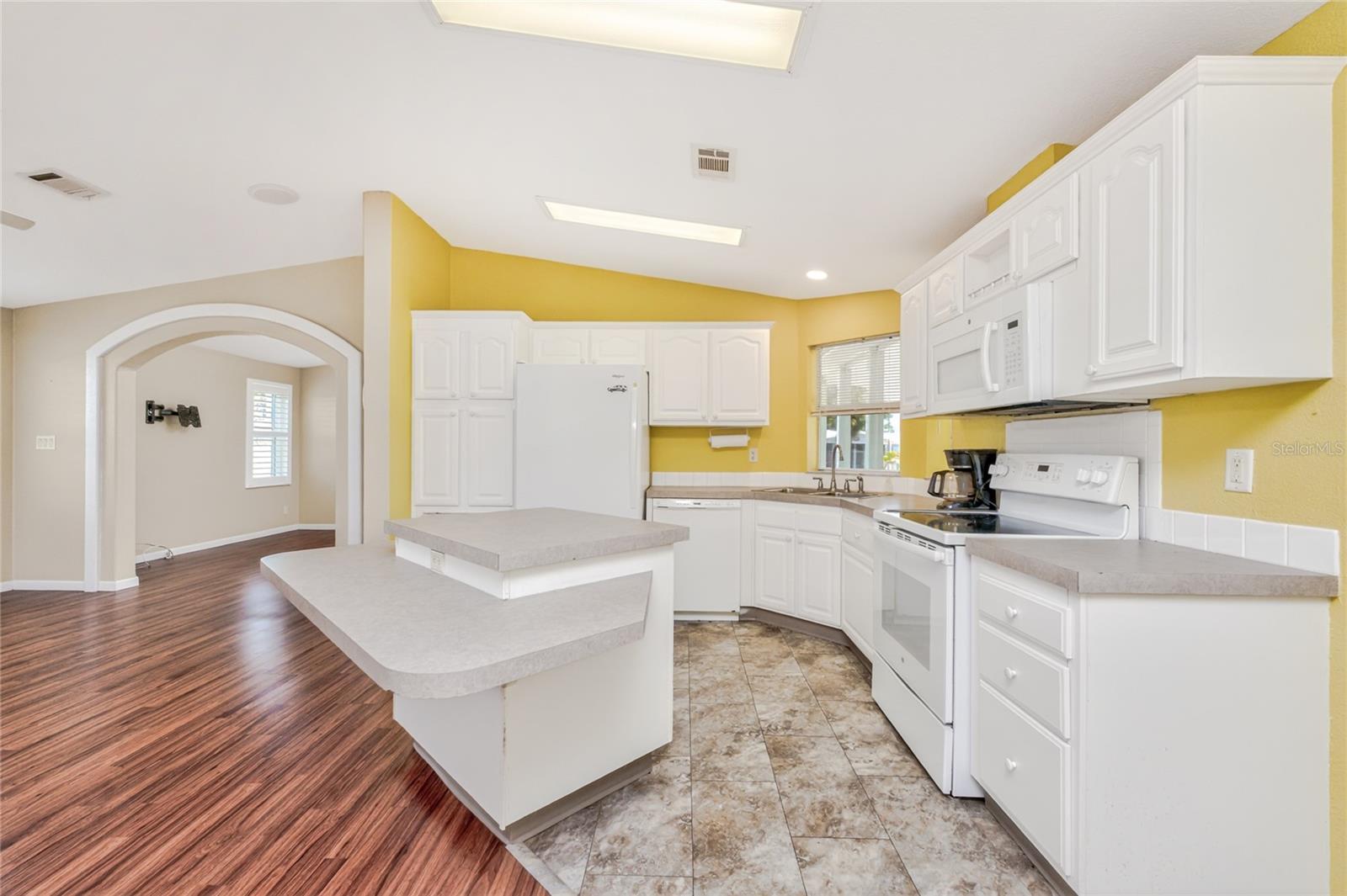 Image 10 of 50 For 7491 Danvers Circle