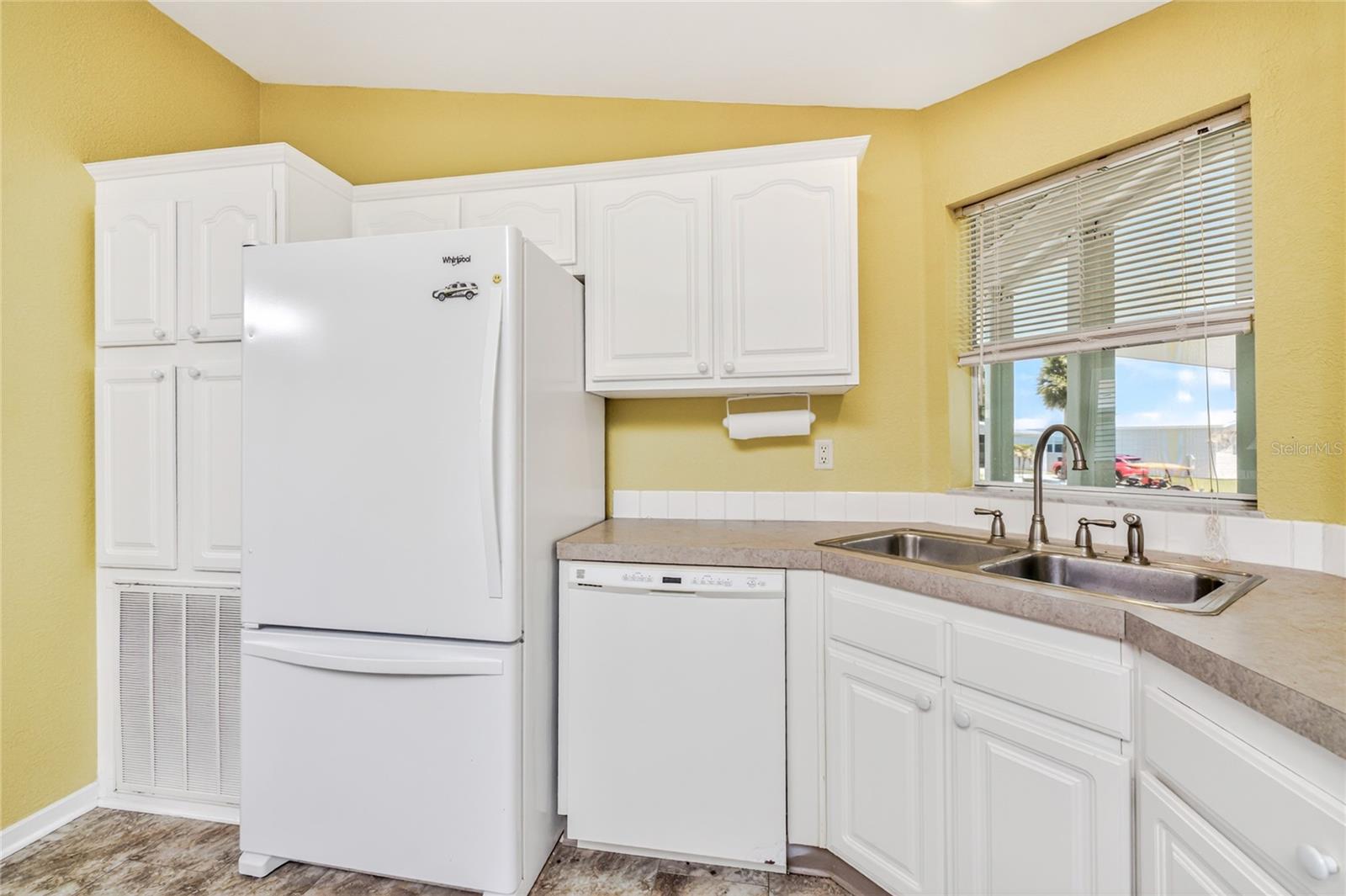 Image 11 of 50 For 7491 Danvers Circle