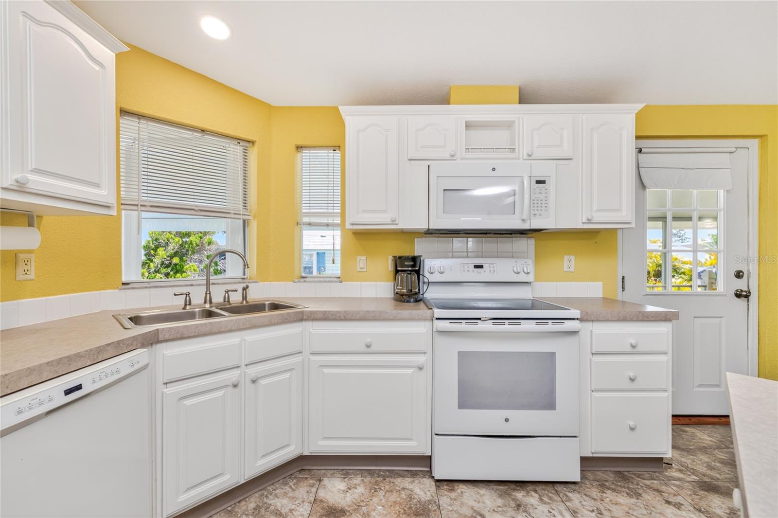 Image 12 of 50 For 7491 Danvers Circle
