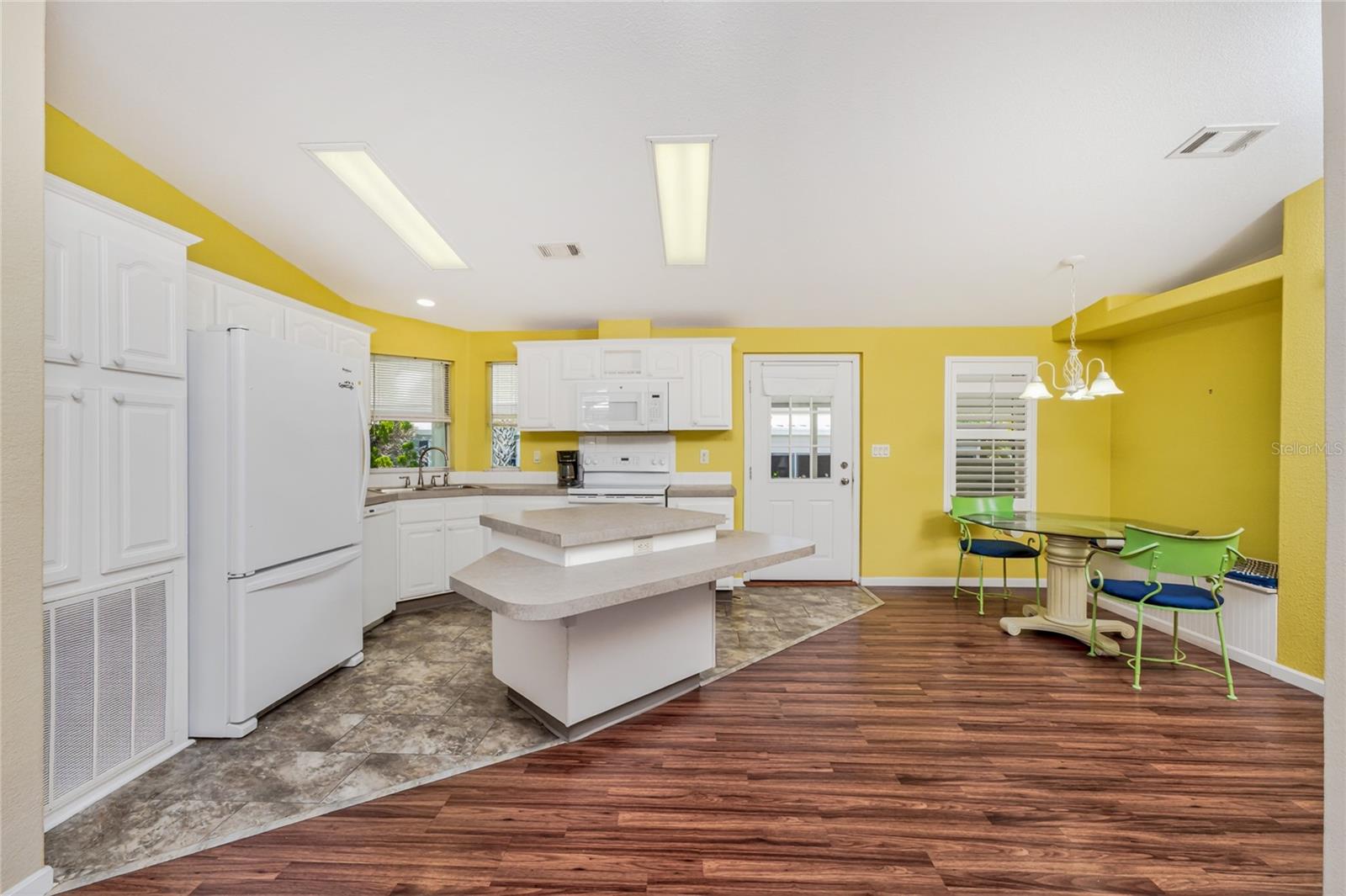 Image 15 of 50 For 7491 Danvers Circle