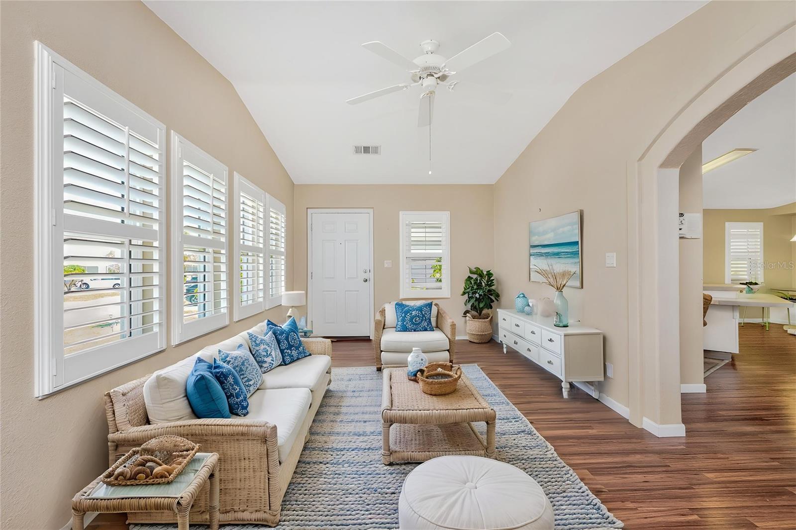 Image 4 of 50 For 7491 Danvers Circle