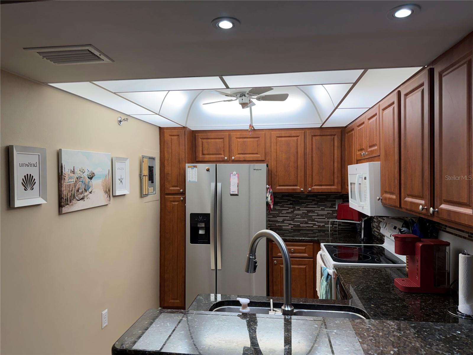 Image 2 of 23 For 21405 Olean Boulevard 519