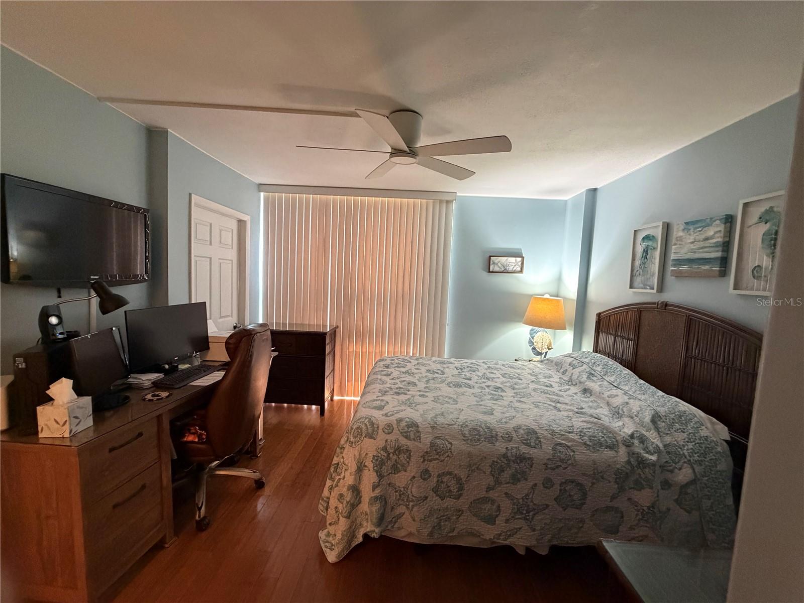 Image 7 of 23 For 21405 Olean Boulevard 519