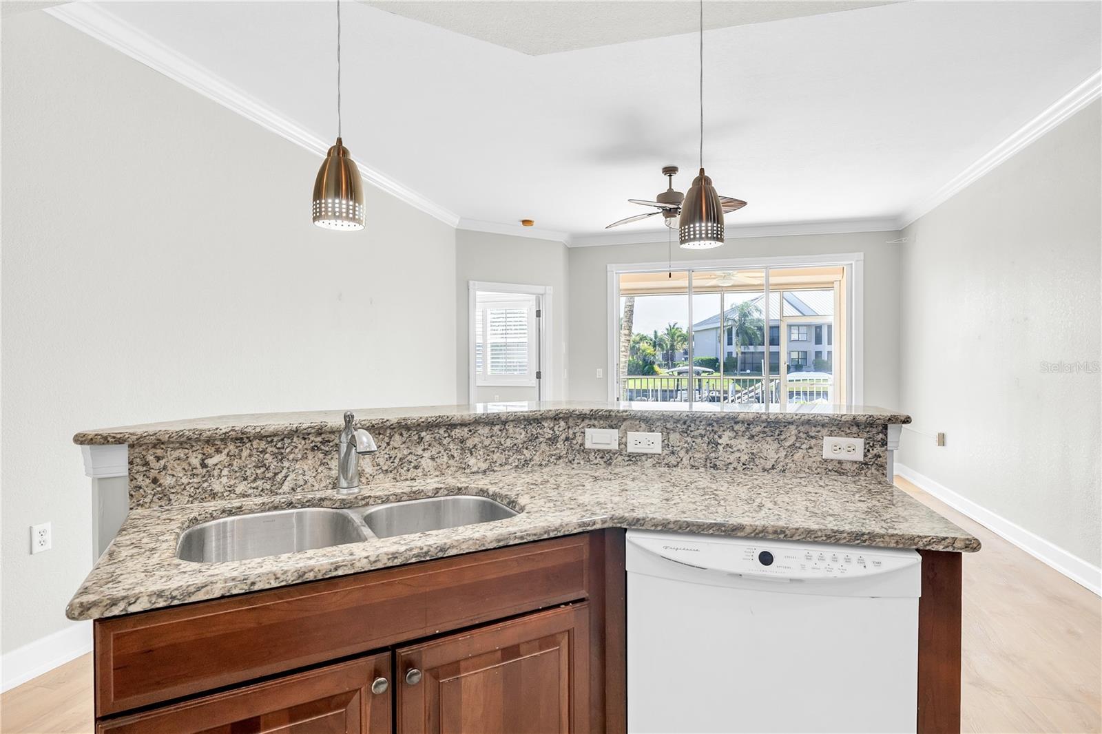 Image 19 of 75 For 3314 Wood Thrush Drive 111