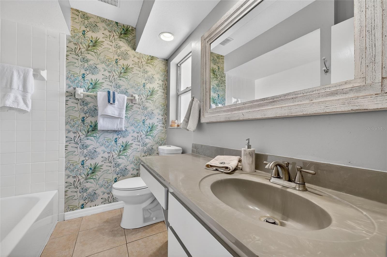 Image 17 of 45 For 3000 Banyan Way