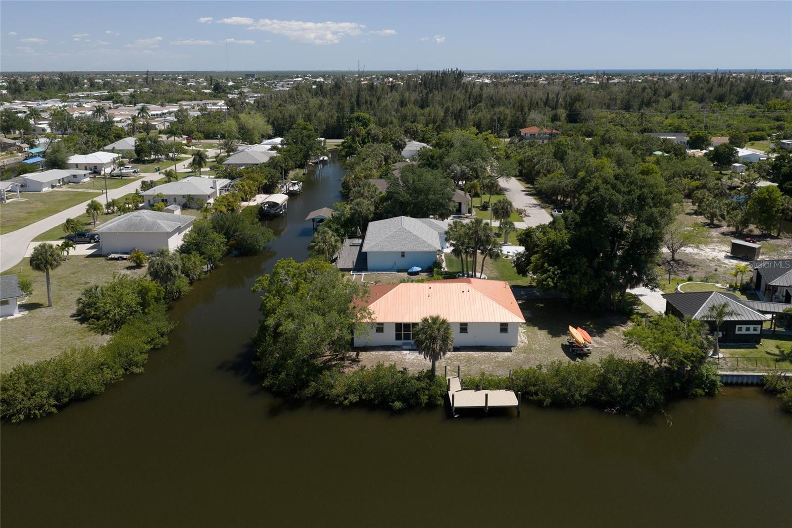 Image 38 of 45 For 3000 Banyan Way