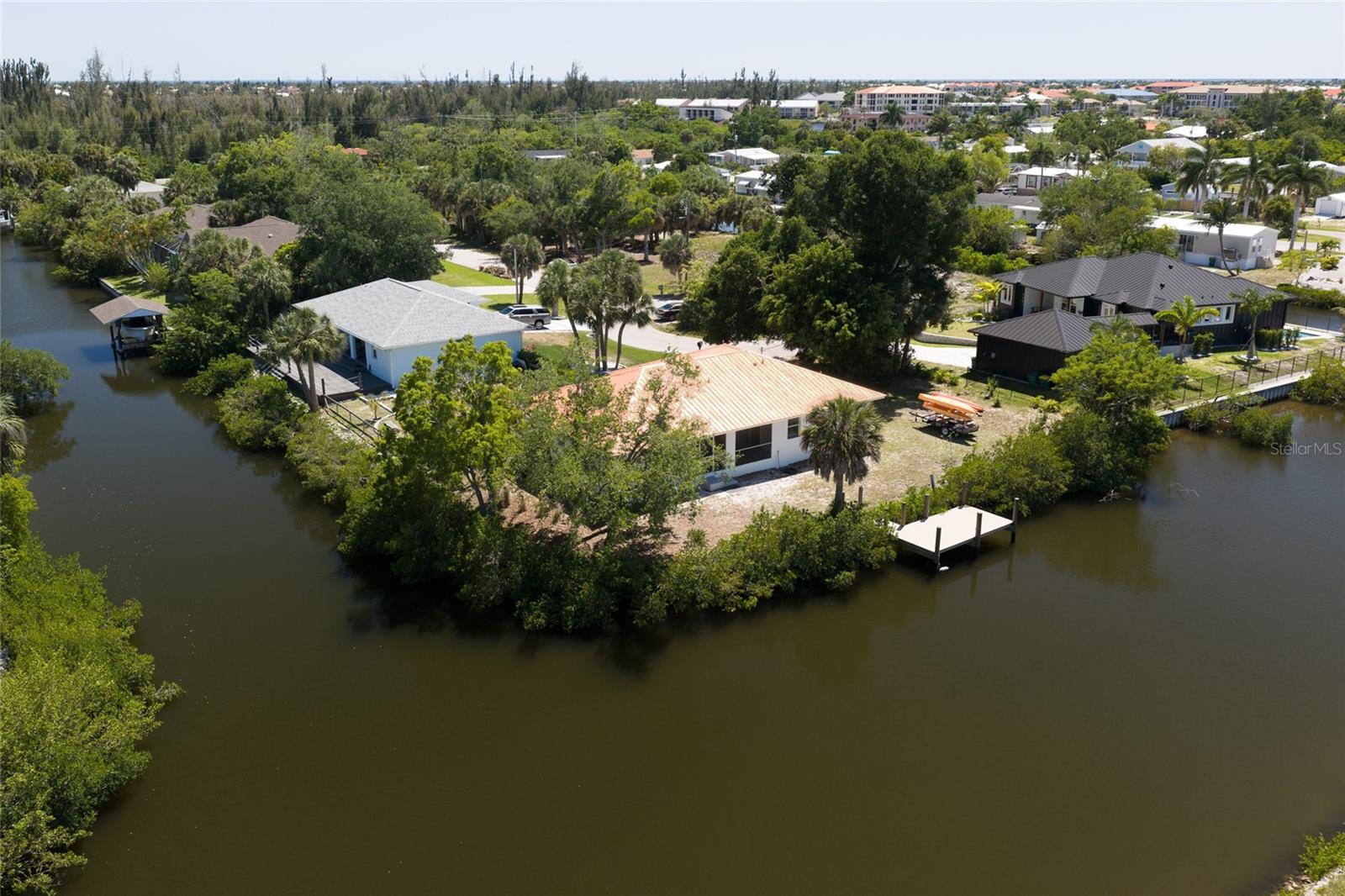 Image 39 of 45 For 3000 Banyan Way