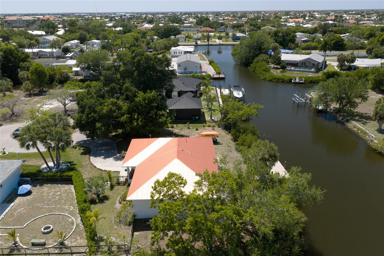 Image 40 of 45 For 3000 Banyan Way