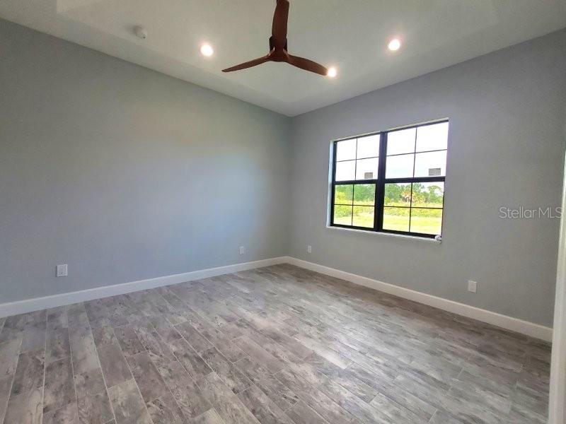 Image 10 of 21 For 1038 San Cristobal Avenue