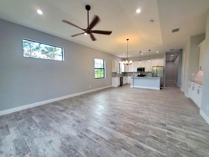 Image 14 of 21 For 1038 San Cristobal Avenue