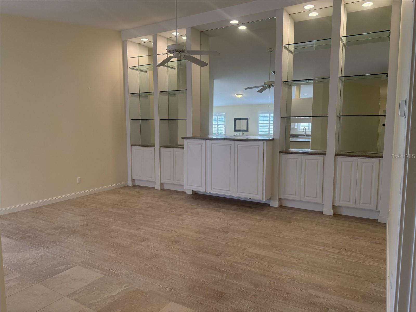 Image 15 of 34 For 6214 Erice Street