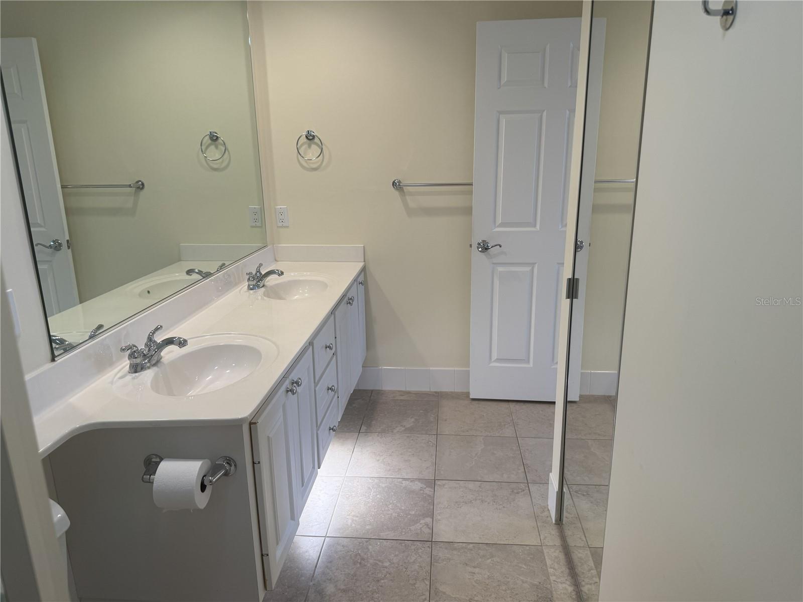 Image 20 of 34 For 6214 Erice Street