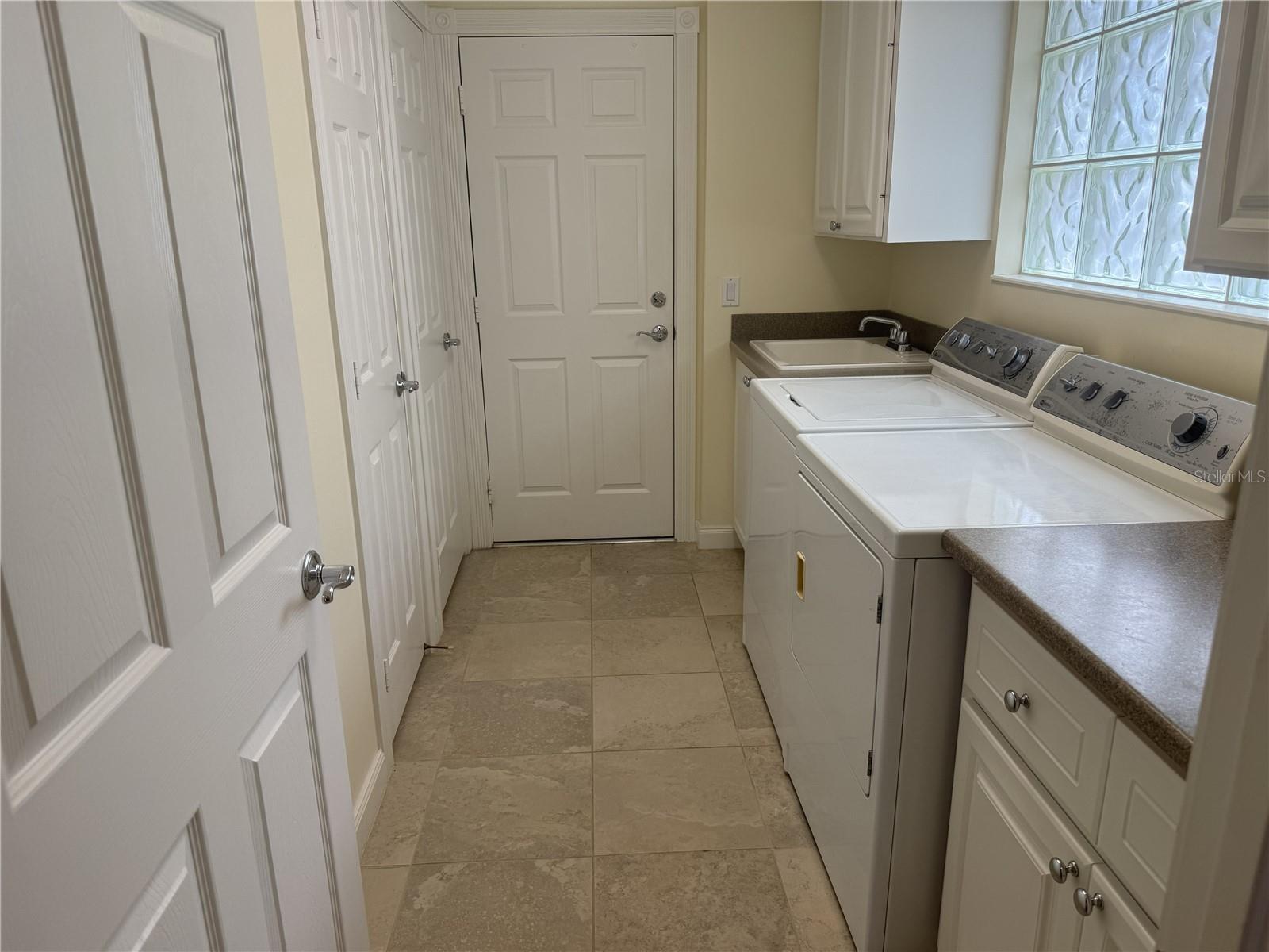 Image 25 of 34 For 6214 Erice Street