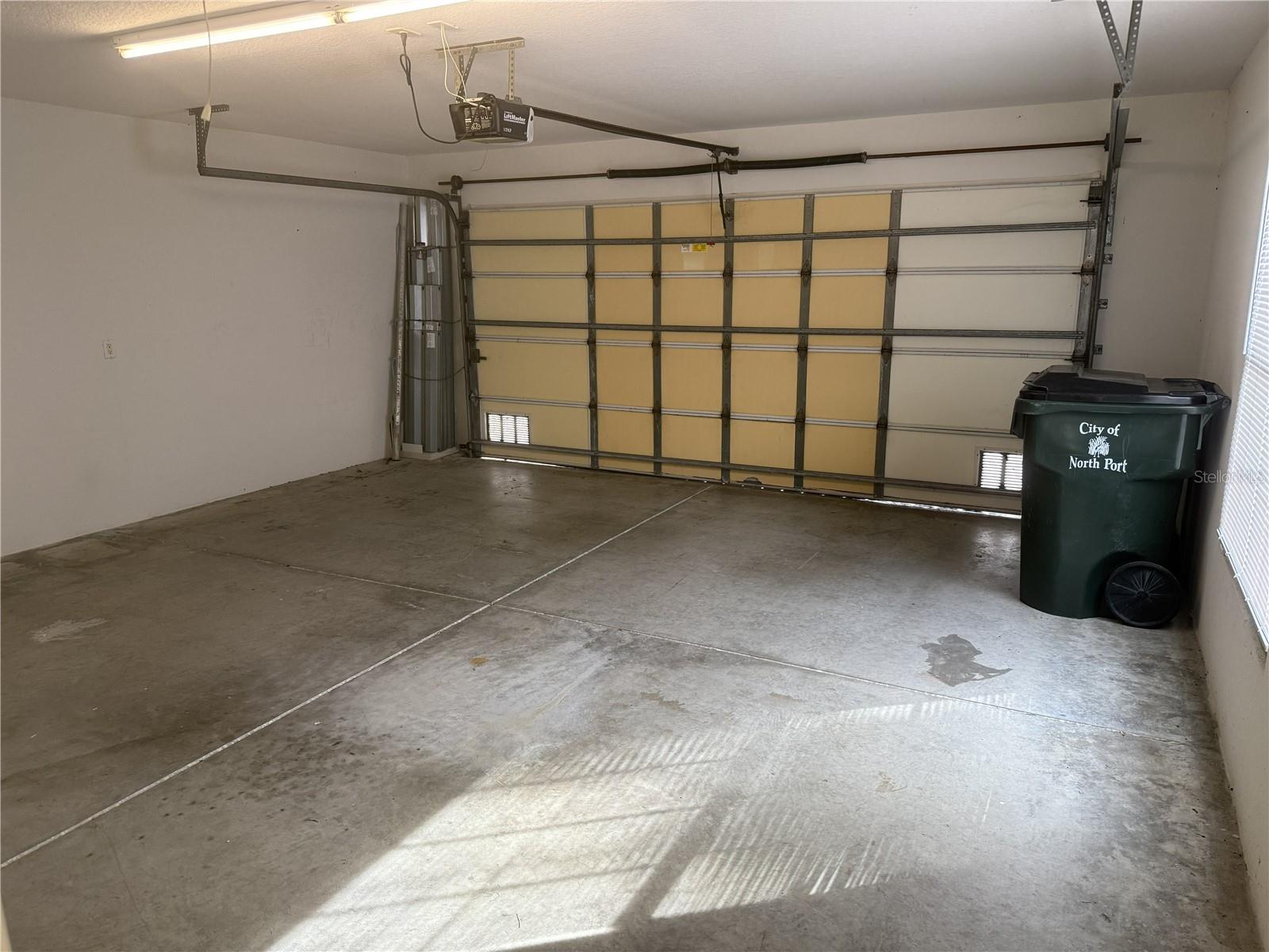 Image 30 of 34 For 6214 Erice Street