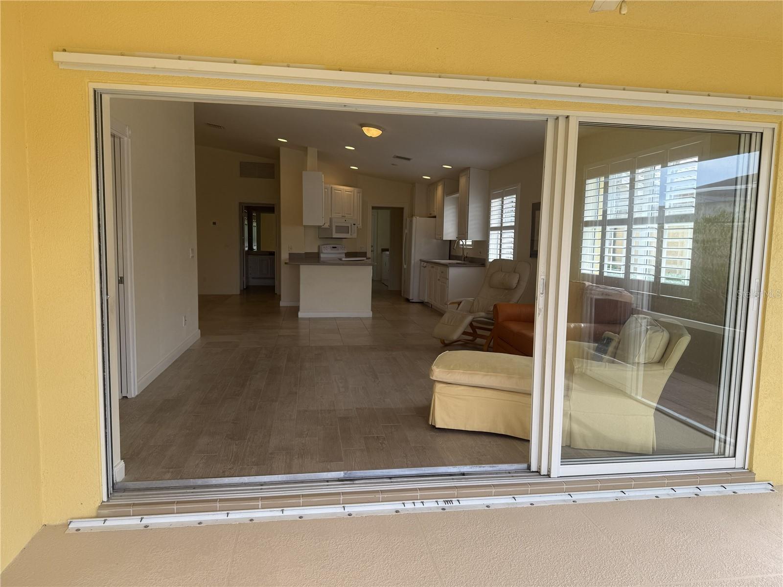 Image 5 of 34 For 6214 Erice Street