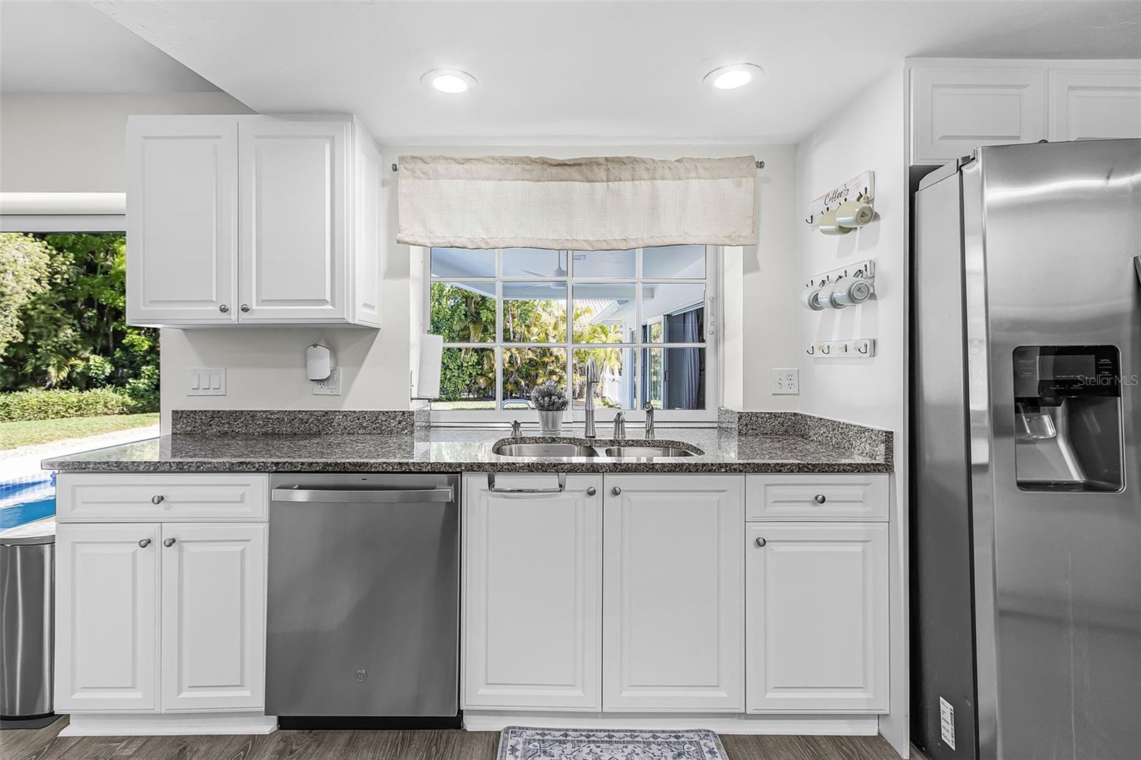 Image 11 of 37 For 5479 Chablis Lane