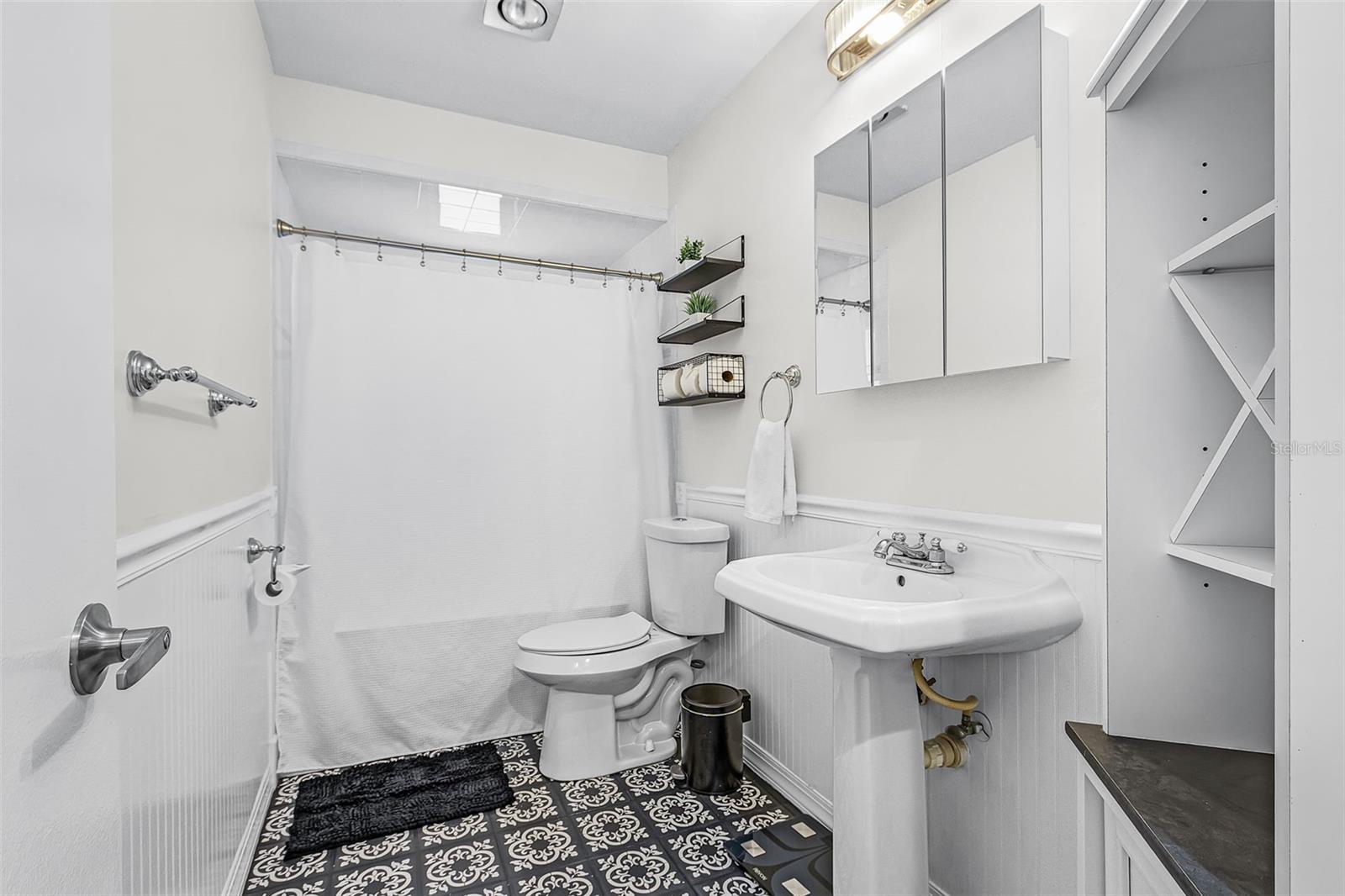 Image 18 of 37 For 5479 Chablis Lane