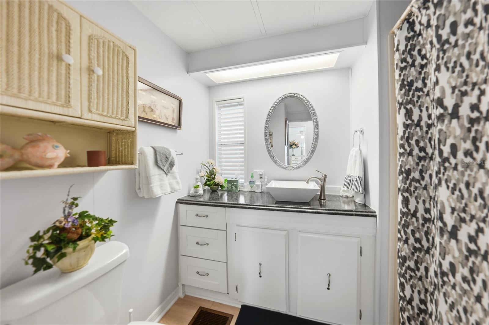 Image 11 of 33 For 10303 Burnt Store Road 173