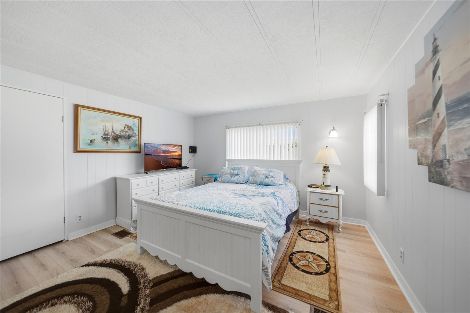 Image 15 of 33 For 10303 Burnt Store Road 173