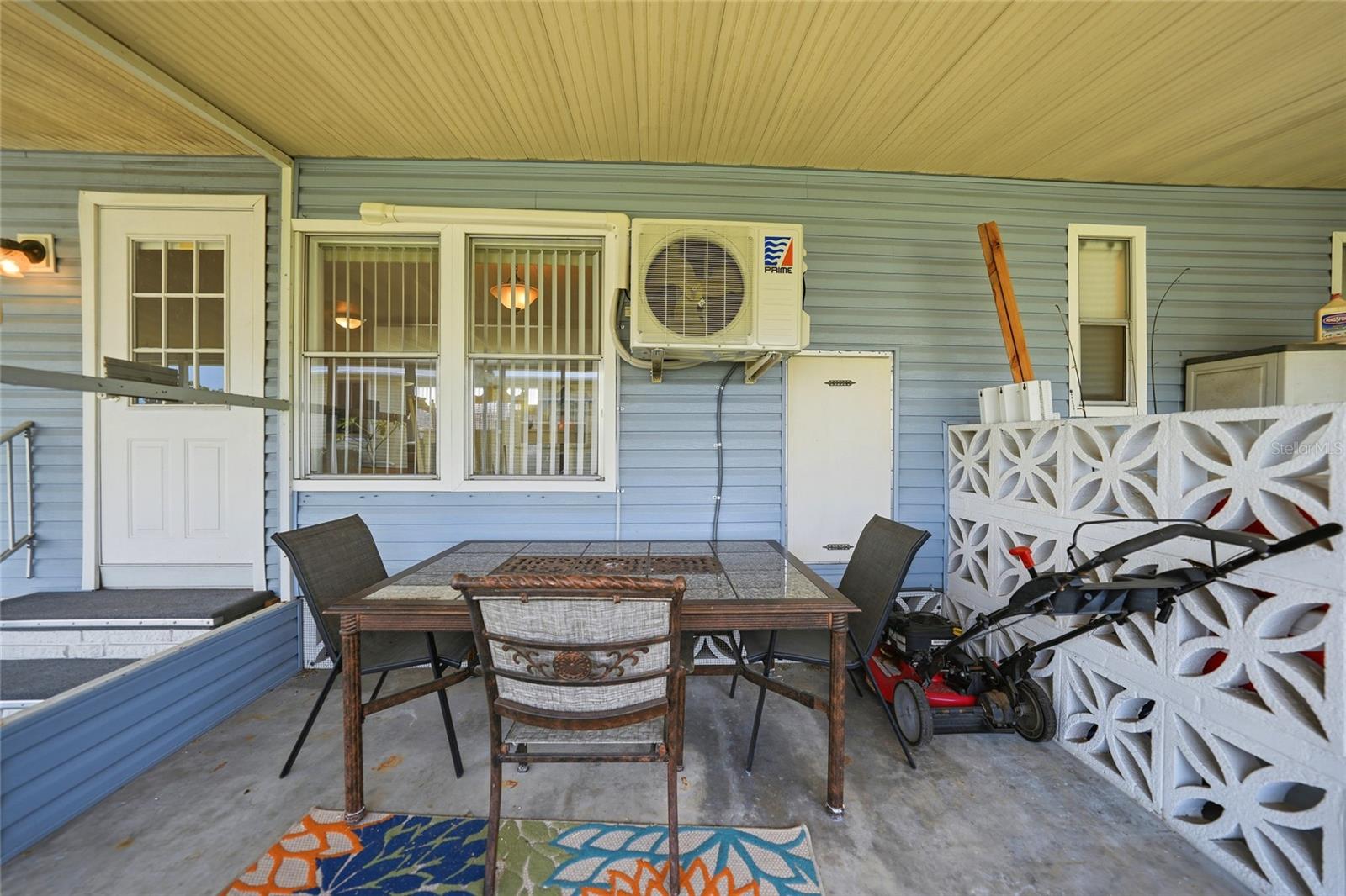 Image 27 of 33 For 10303 Burnt Store Road 173