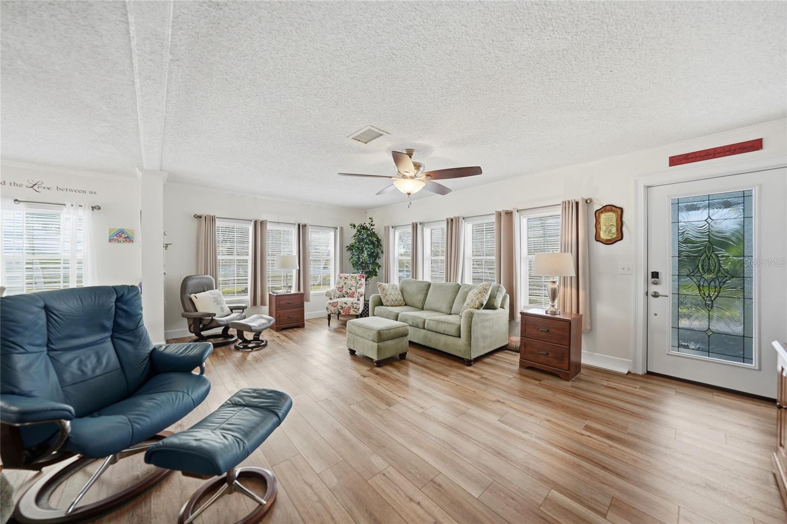 Image 10 of 41 For 10303 Burnt Store Road 143