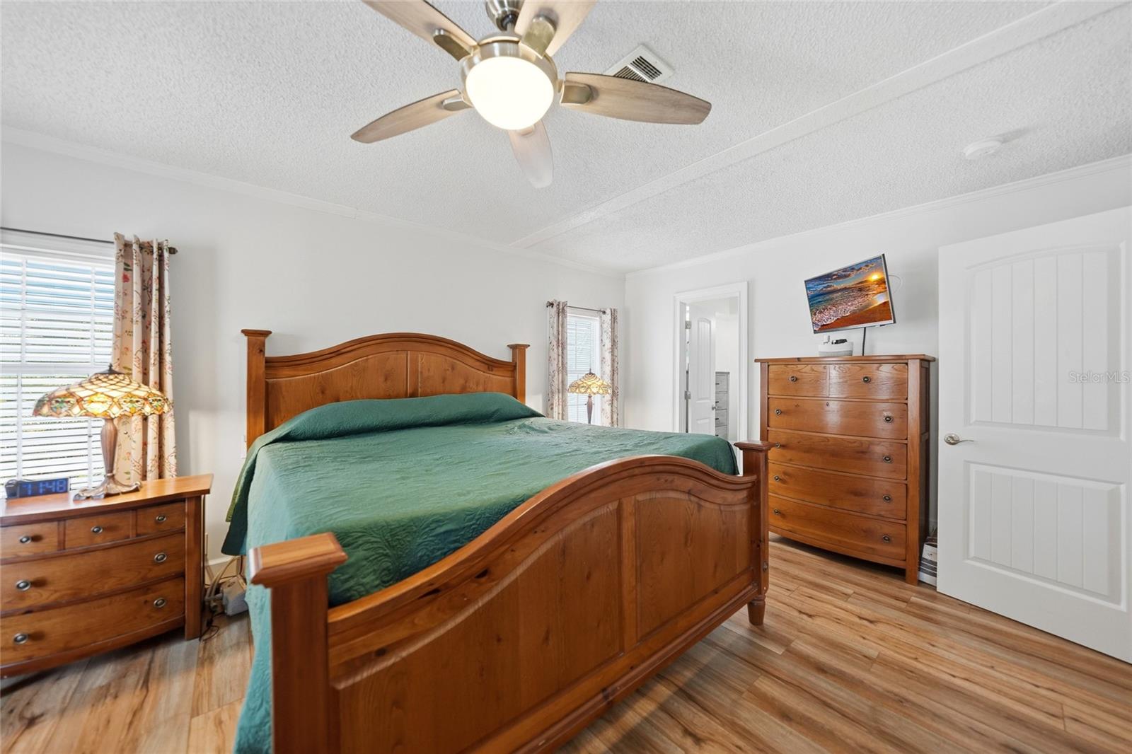 Image 12 of 41 For 10303 Burnt Store Road 143