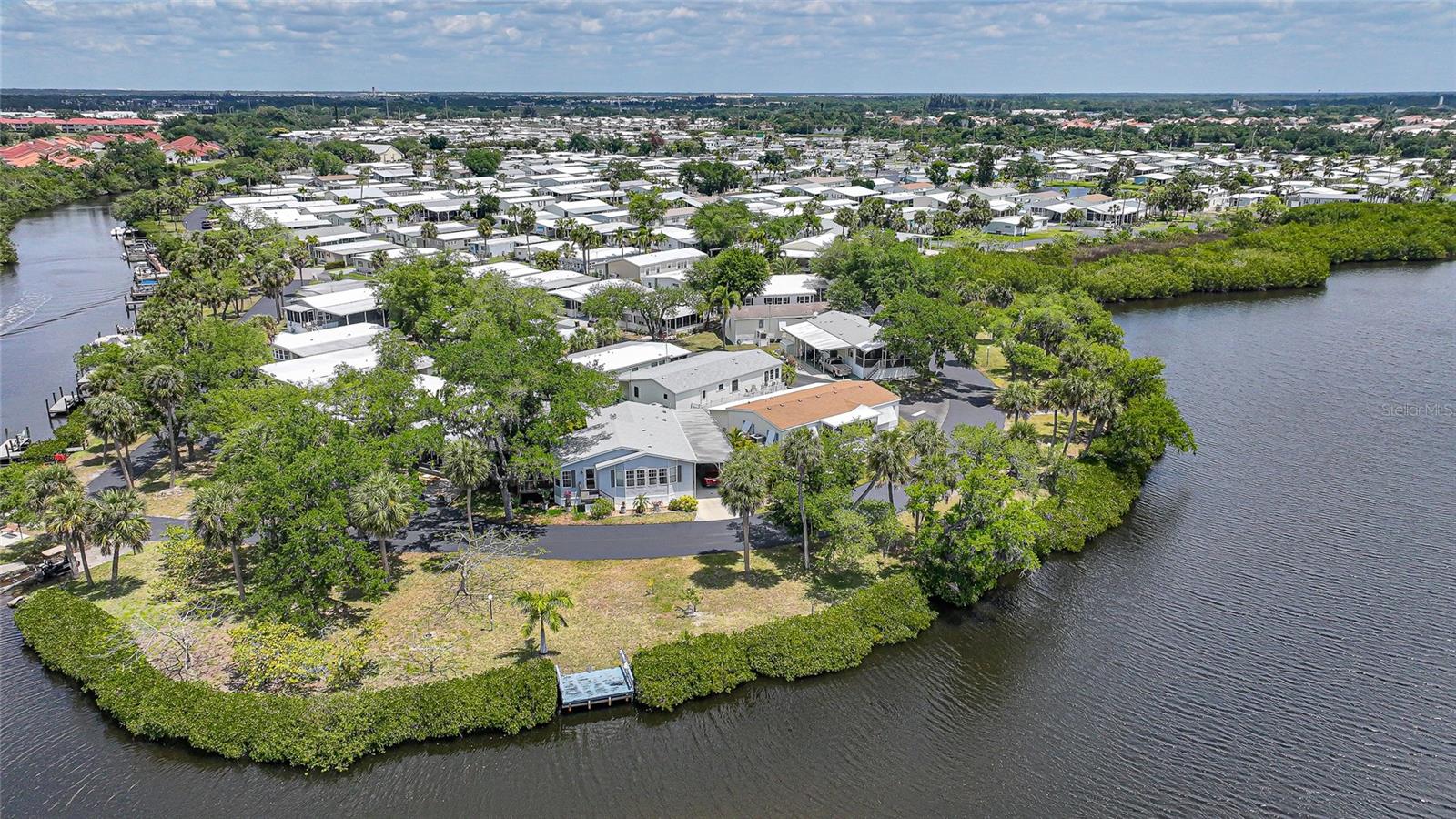 Image 34 of 41 For 10303 Burnt Store Road 143