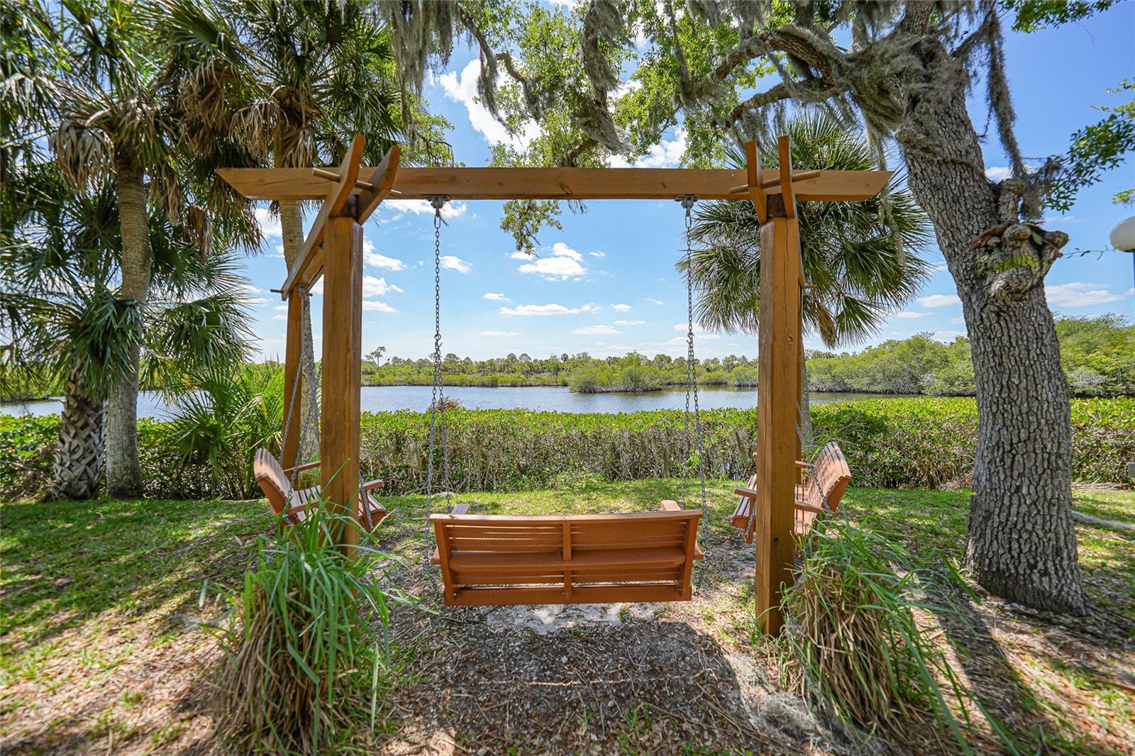 Image 36 of 41 For 10303 Burnt Store Road 143