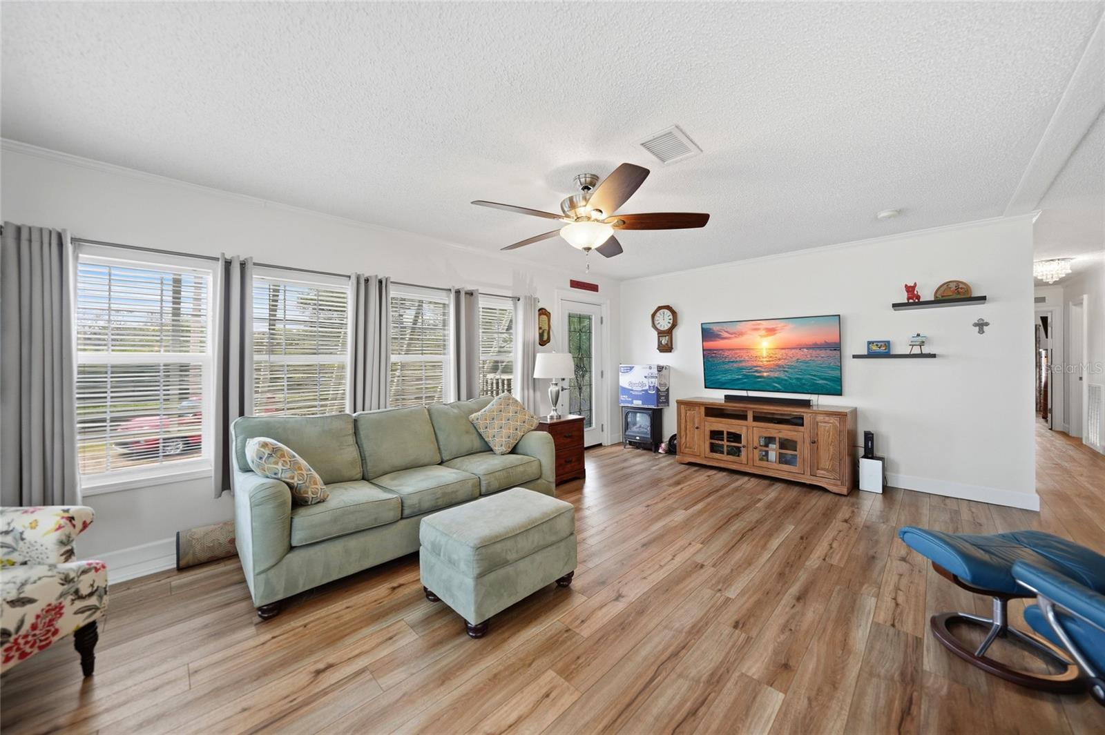 Image 7 of 41 For 10303 Burnt Store Road 143