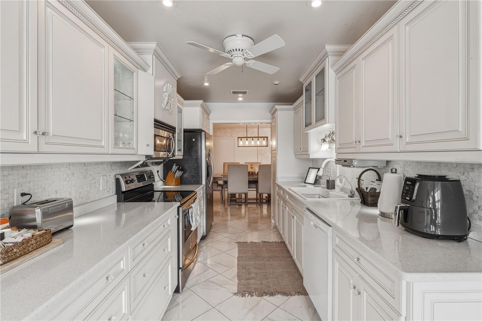 Image 20 of 48 For 857 Bal Harbor Boulevard