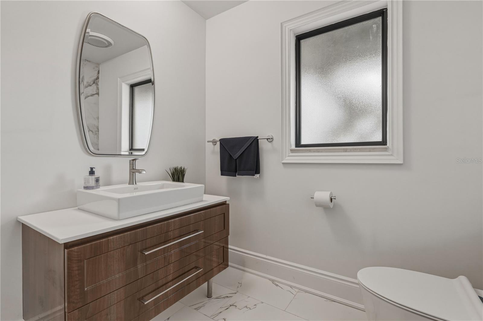 Image 30 of 48 For 857 Bal Harbor Boulevard