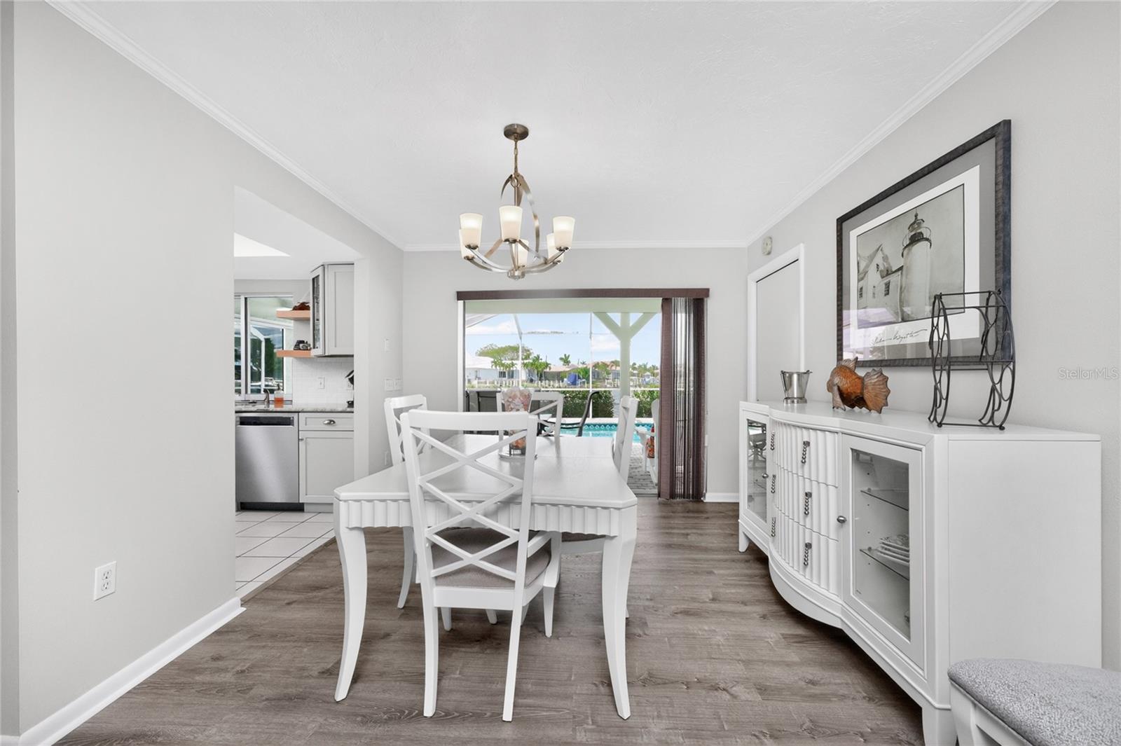 Image 10 of 100 For 2122 Cassino Court