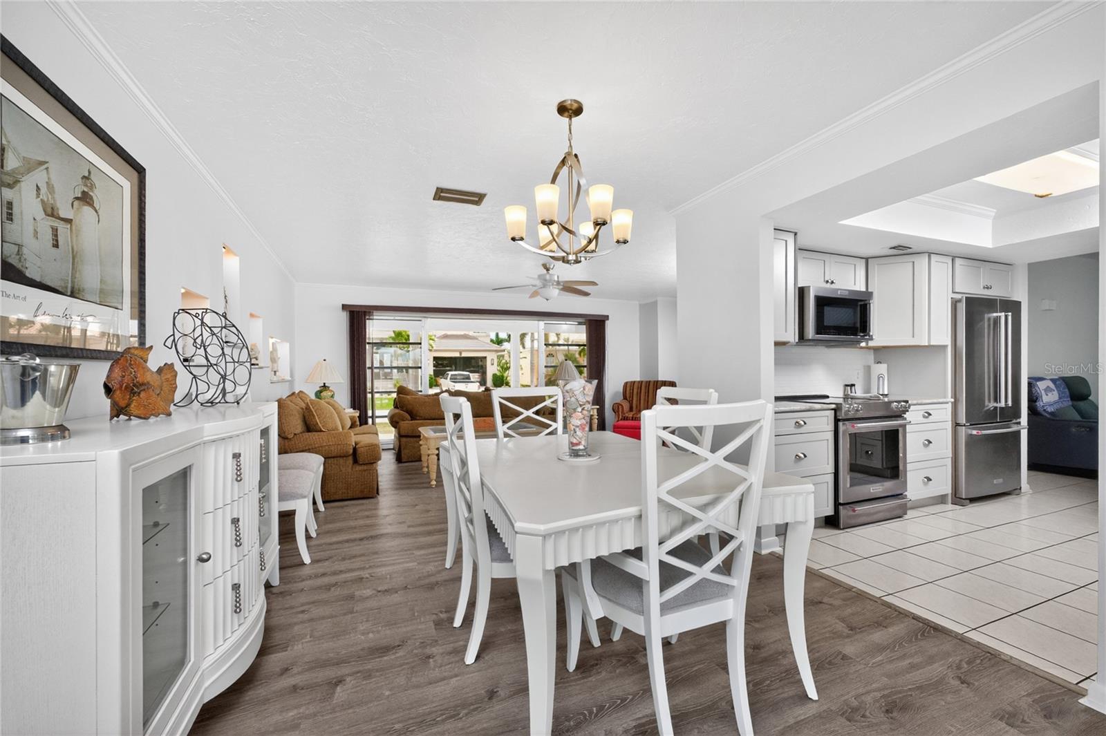 Image 13 of 100 For 2122 Cassino Court