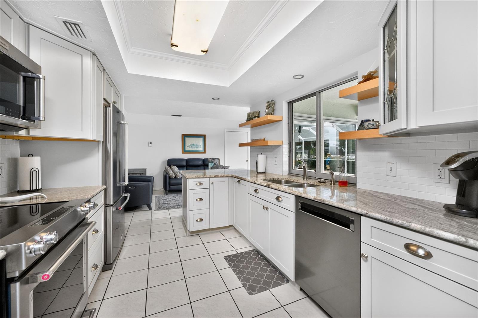 Image 15 of 100 For 2122 Cassino Court