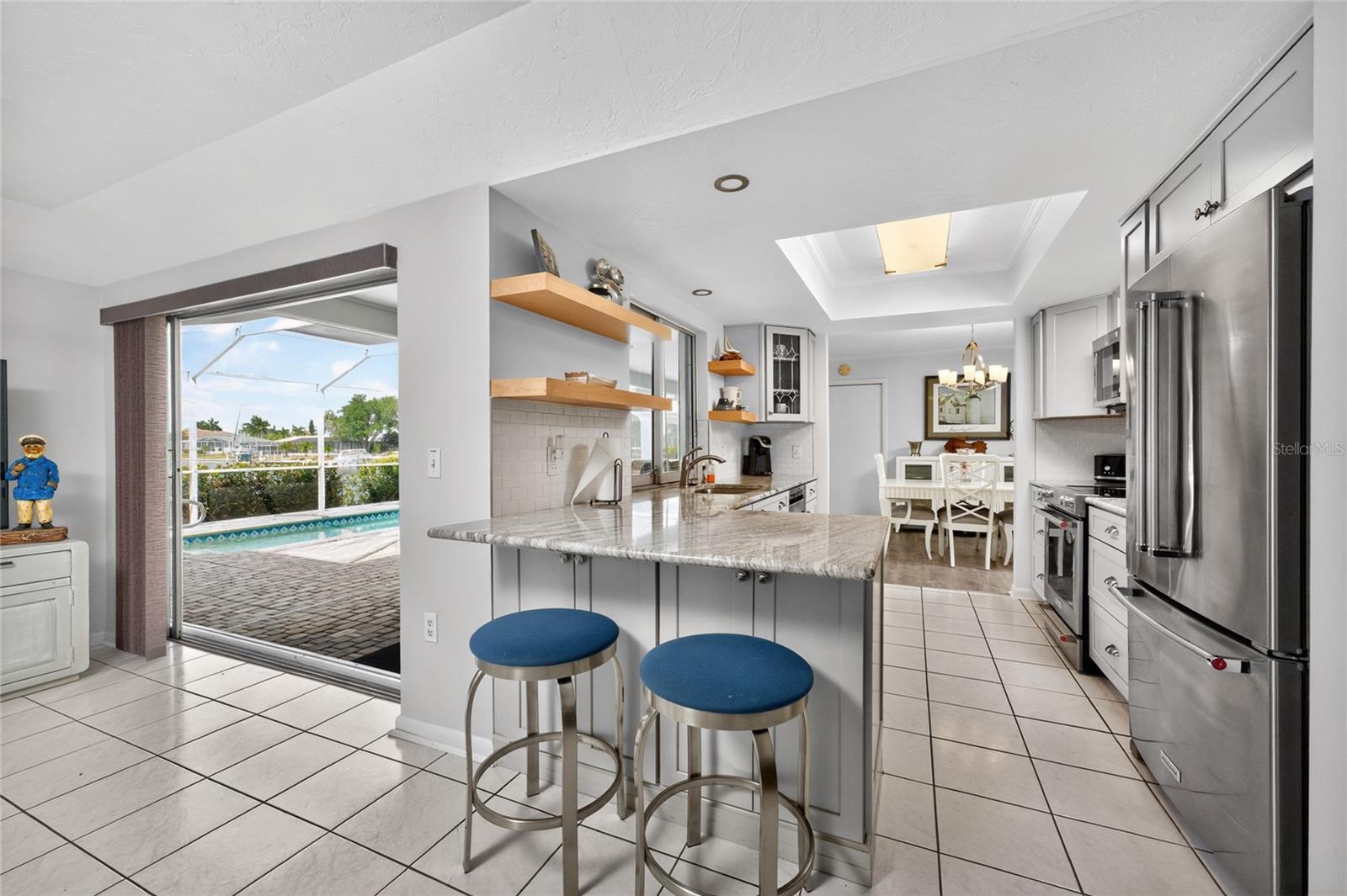 Image 19 of 100 For 2122 Cassino Court