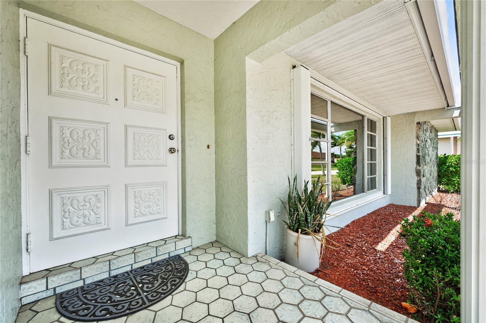 Image 3 of 100 For 2122 Cassino Court