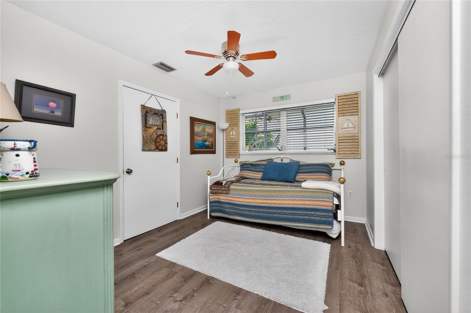 Image 33 of 100 For 2122 Cassino Court