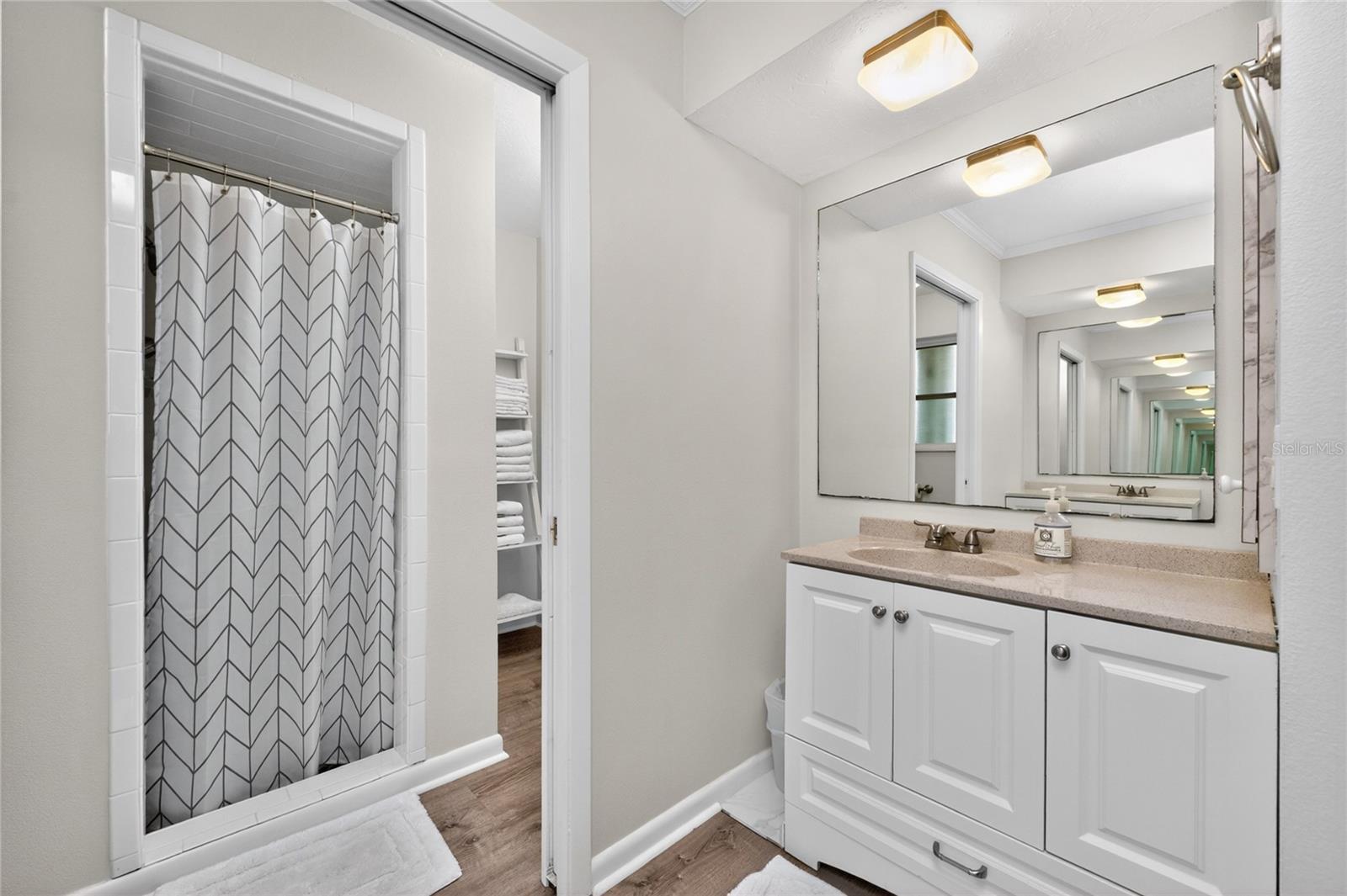 Image 40 of 100 For 2122 Cassino Court