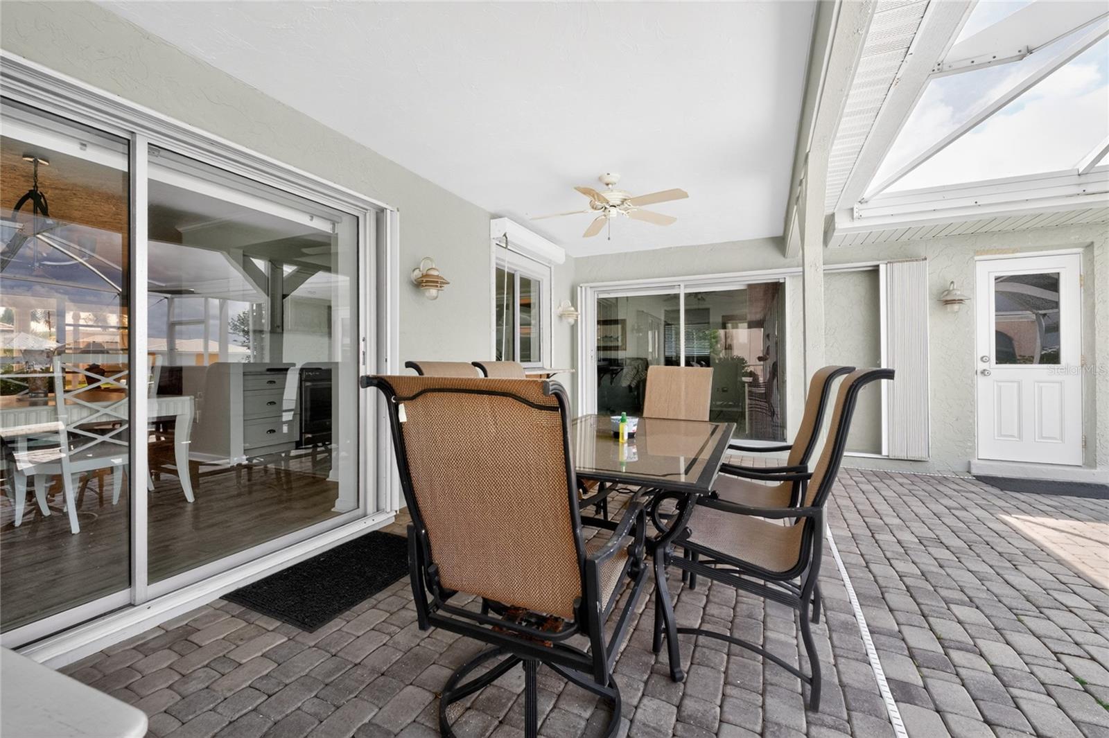 Image 45 of 100 For 2122 Cassino Court