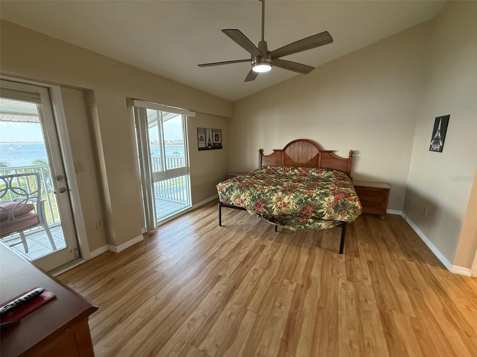 Image 14 of 25 For 1477 Park Beach Circle 31