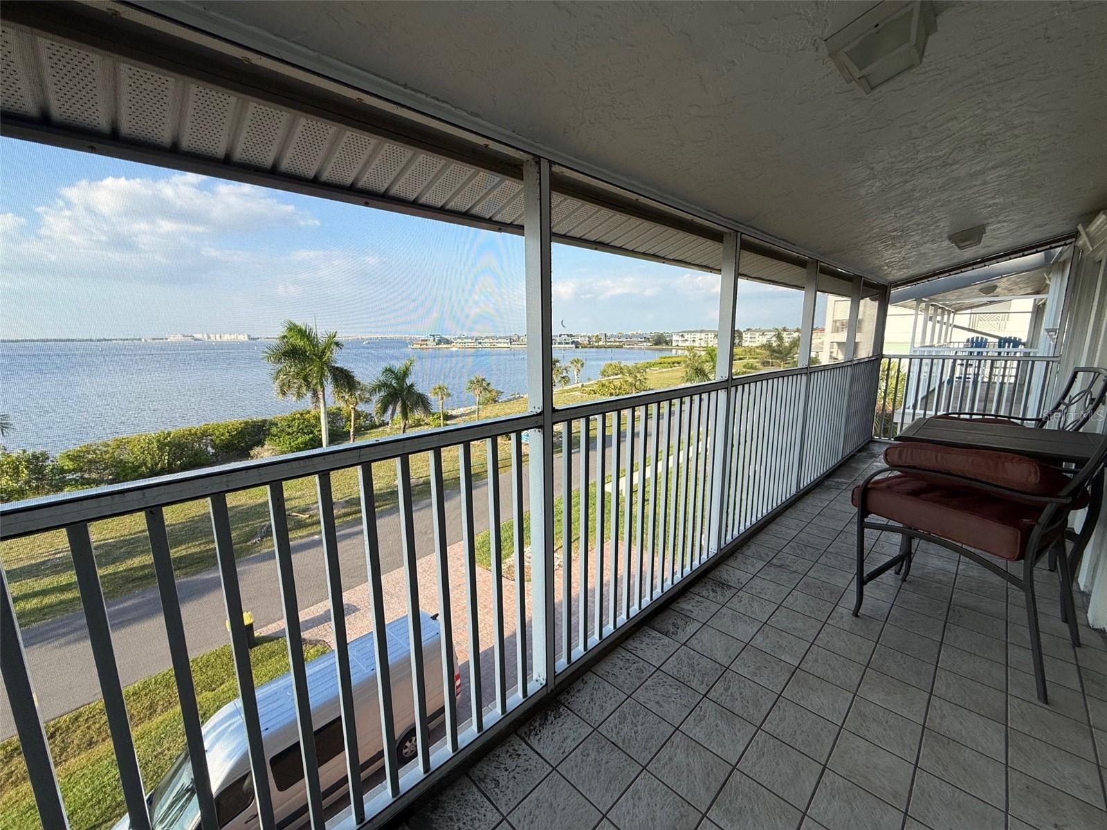 Image 20 of 25 For 1477 Park Beach Circle 31
