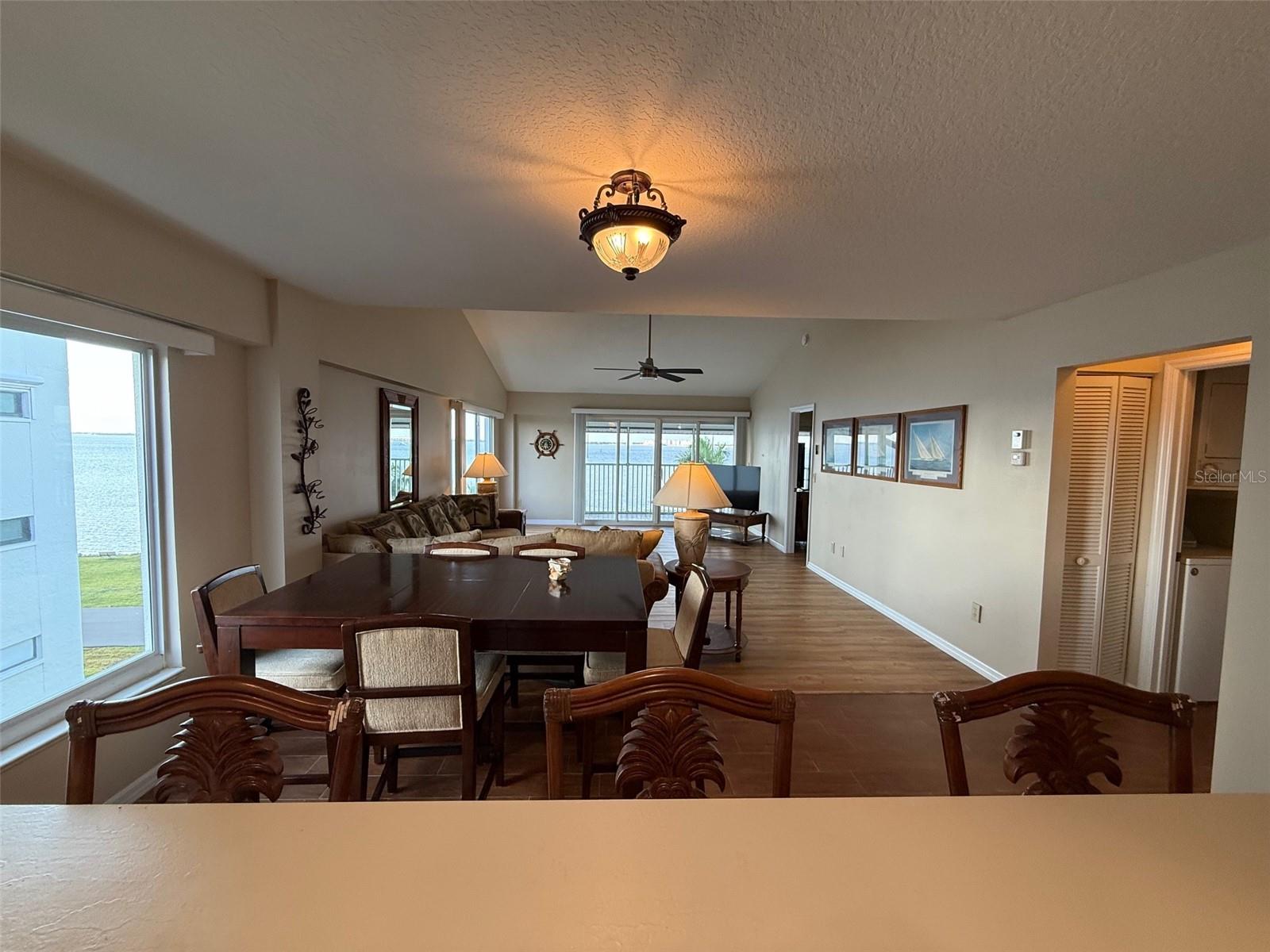 Image 6 of 25 For 1477 Park Beach Circle 31