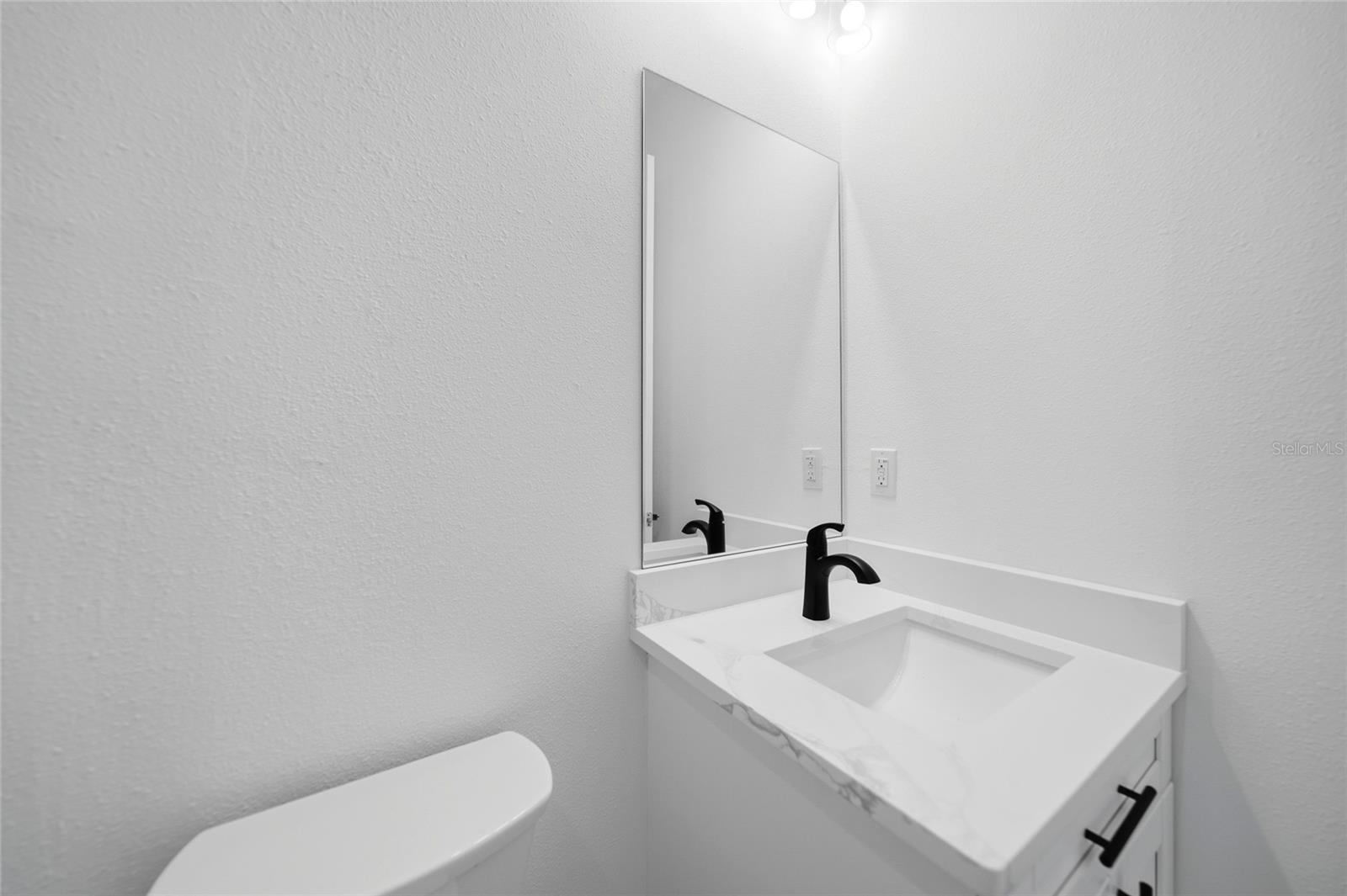 Image 23 of 51 For 336 San Ambrosio Street