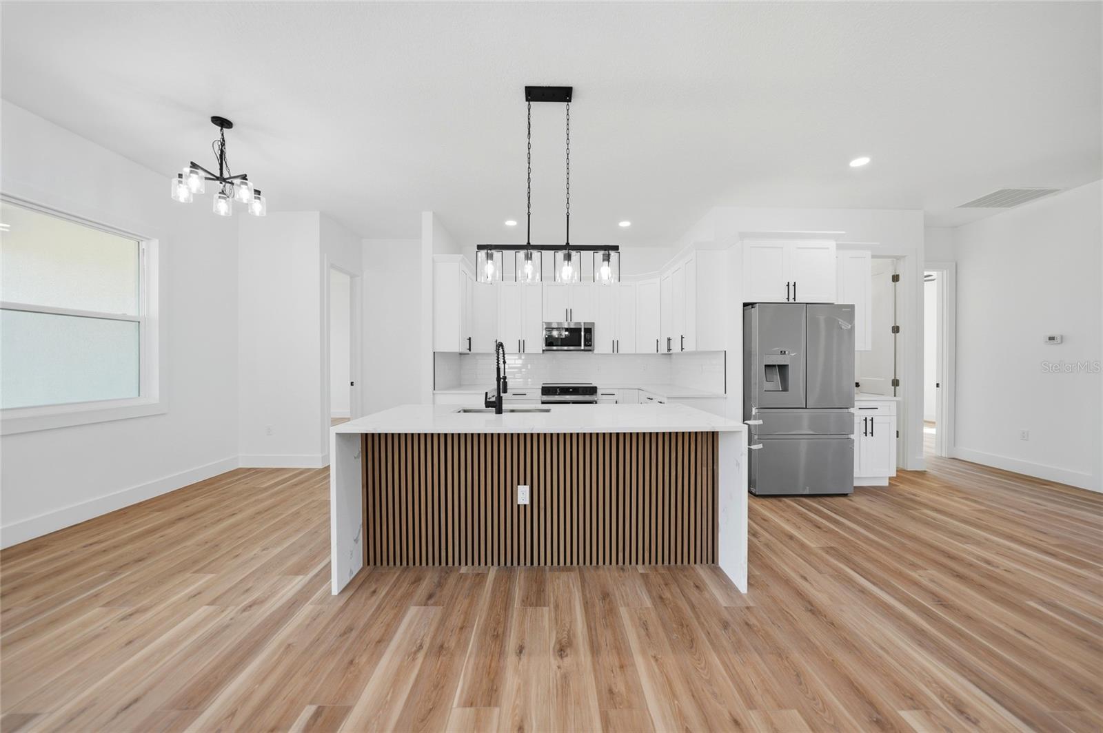 Image 31 of 51 For 336 San Ambrosio Street