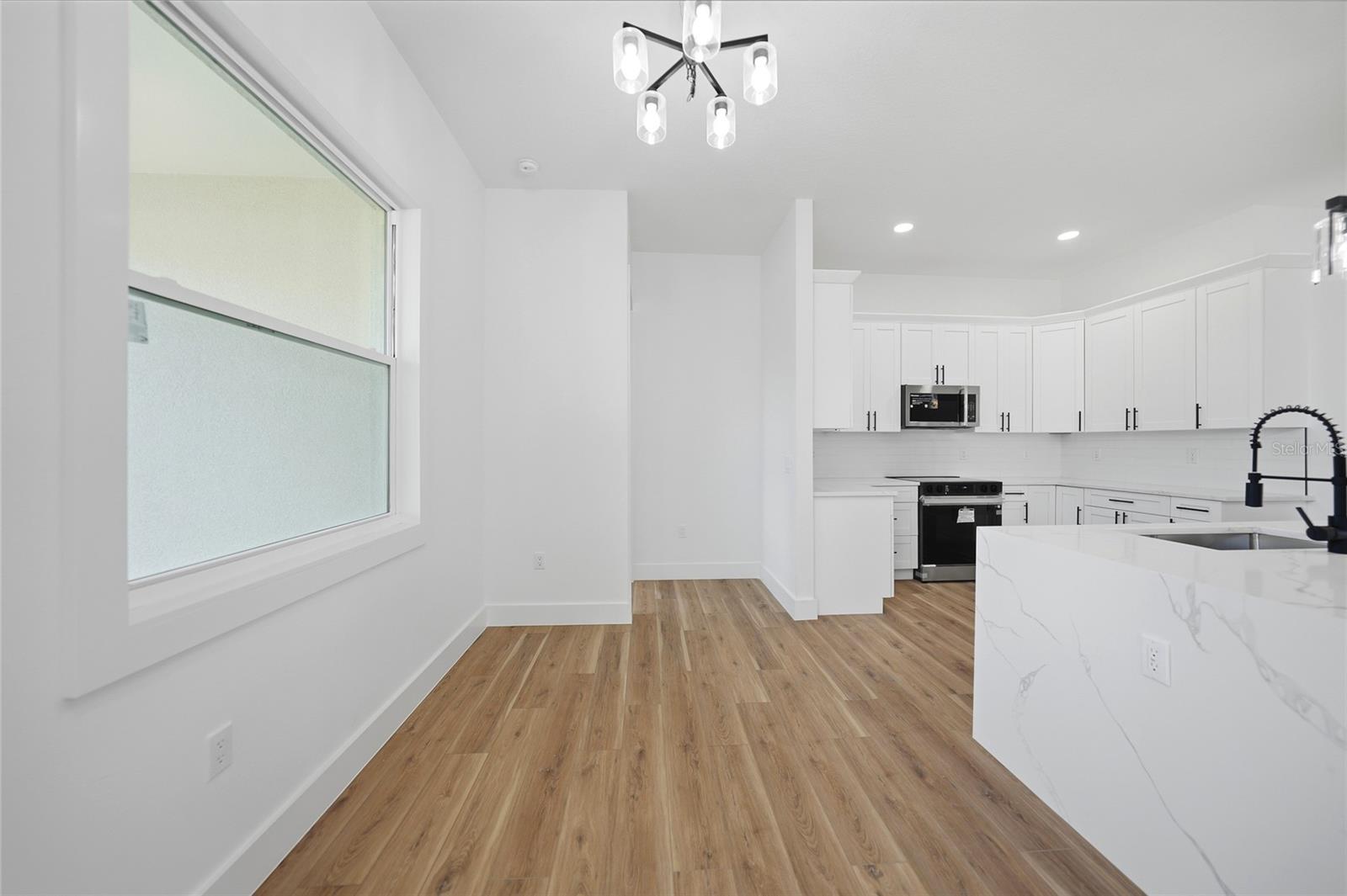 Image 33 of 51 For 336 San Ambrosio Street