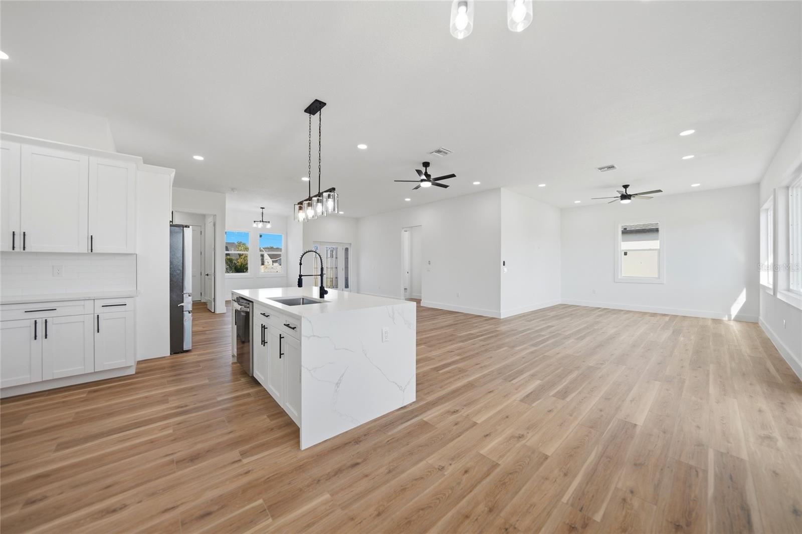 Image 34 of 51 For 336 San Ambrosio Street