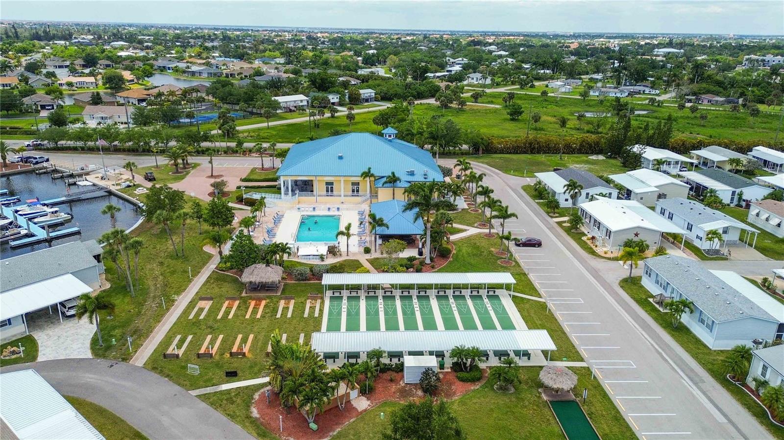 Image 4 of 61 For 18 Emden Circle