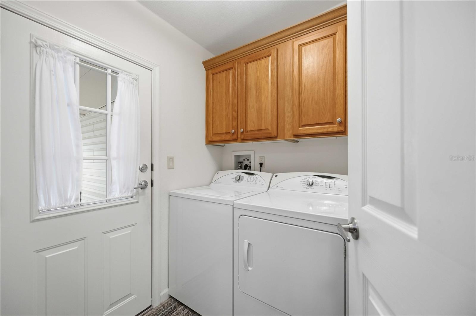 Image 42 of 61 For 18 Emden Circle