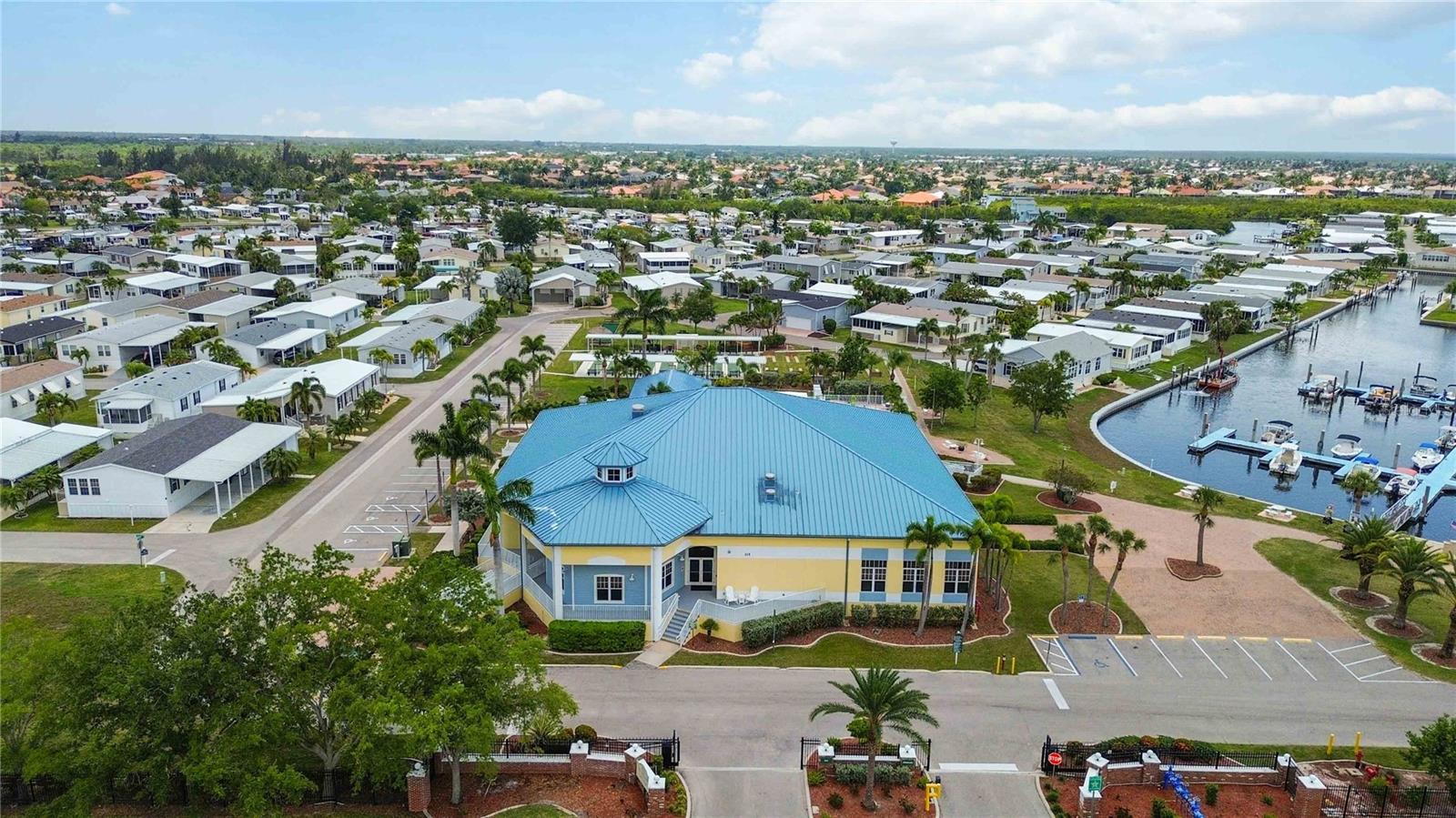 Image 43 of 61 For 18 Emden Circle