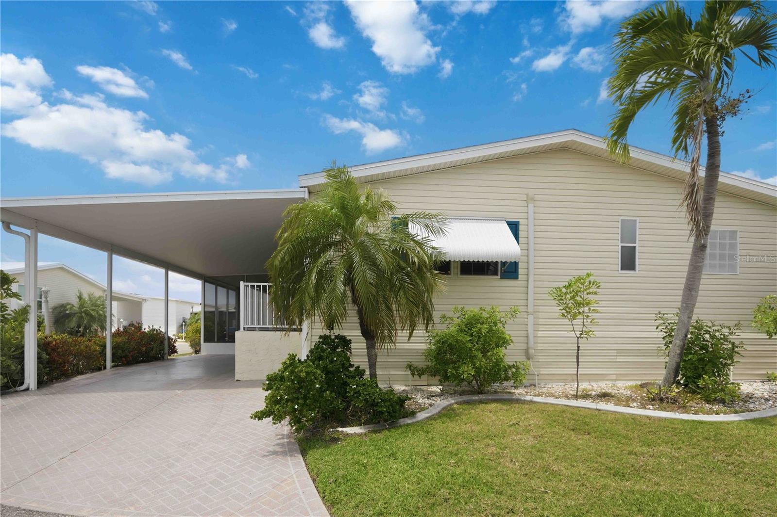 Image 7 of 61 For 18 Emden Circle